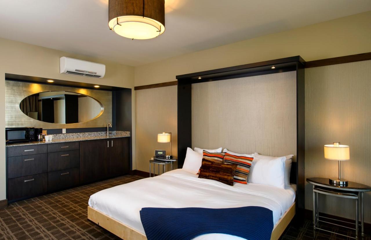 Tetherow Hotel Deschutes River Woods 外观 照片