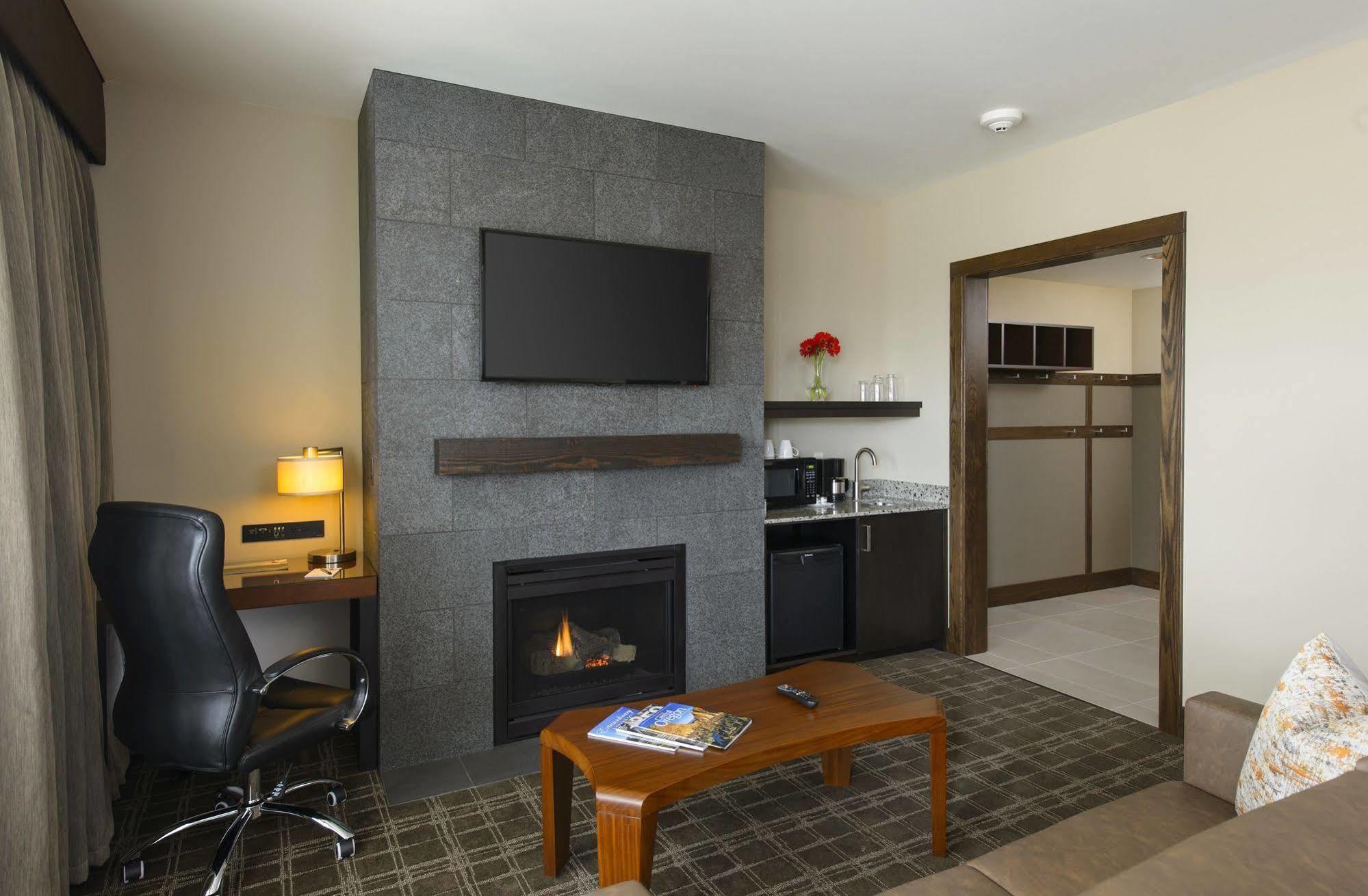 Tetherow Hotel Deschutes River Woods 外观 照片