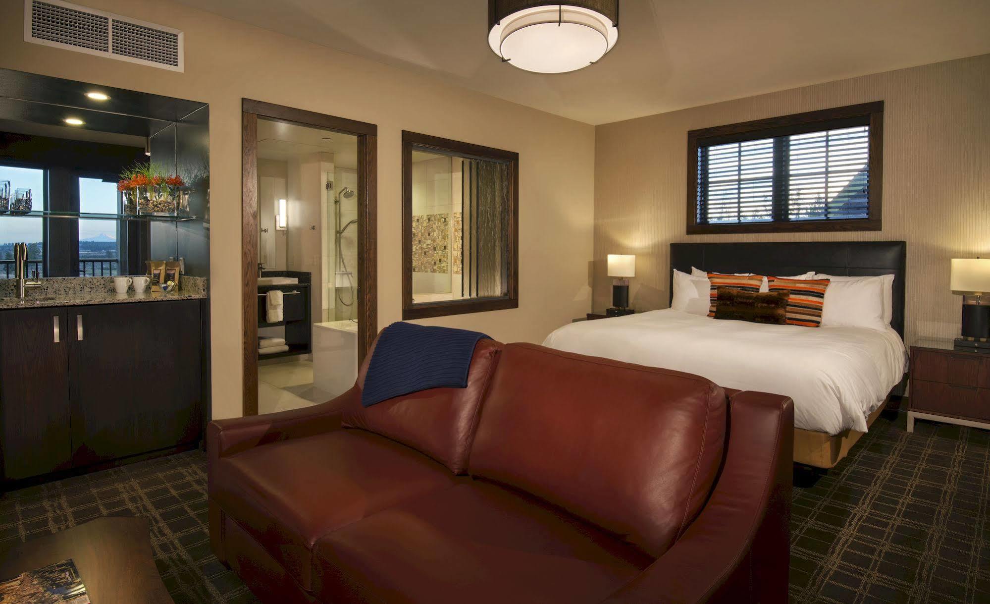 Tetherow Hotel Deschutes River Woods 外观 照片